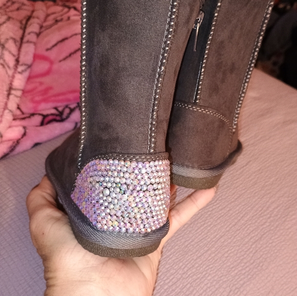 Fuzzy Bling Boots With Rhinestones - Picture 8 of 8